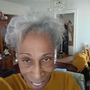 Meet your Posher, Linda